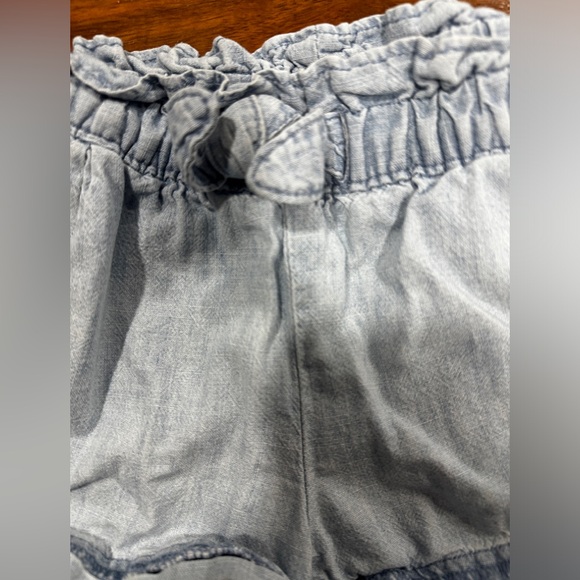 Girls Baby Gap Shorts - Picture 2 of 4
